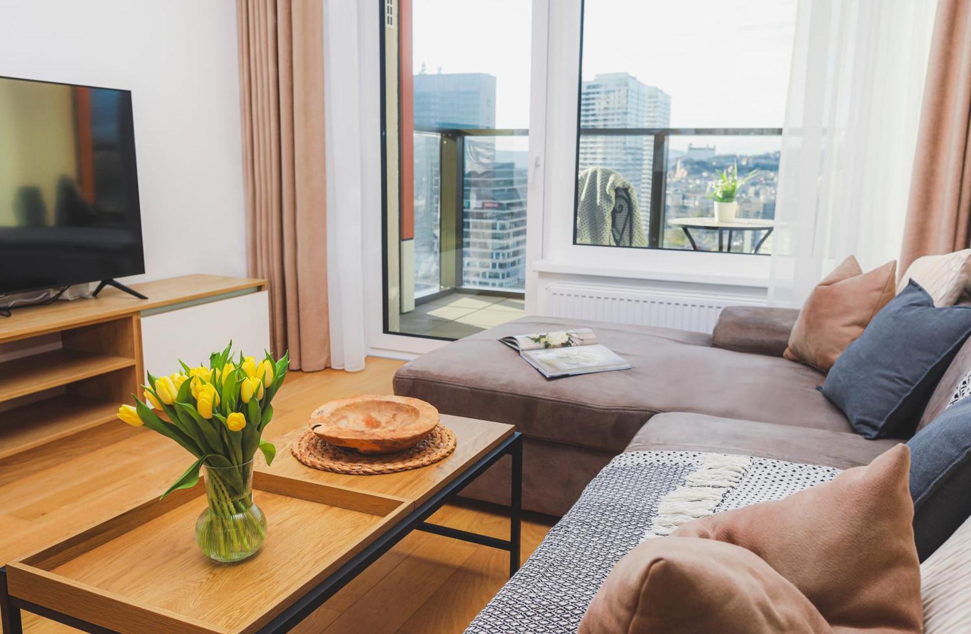 Sag 20Th Floor Klingerka Residence Castle View Free Parking Free Wifi Братислава Екстериор снимка